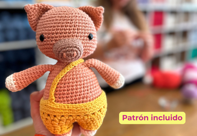 Kit para tejer Cerdito Rogelio a crochet