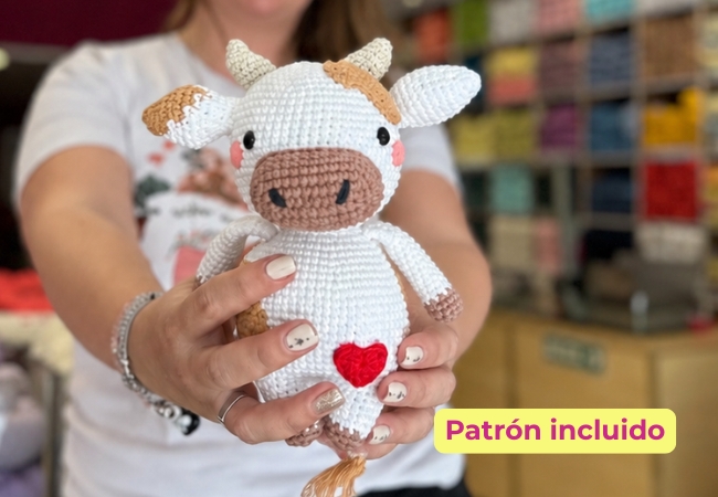 Kit para tejer Vaquita Titina a crochet